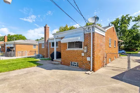 31435 E Wind, Fraser, MI 48026 photo 20