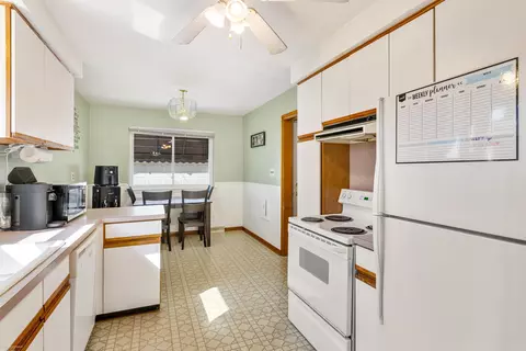 31435 E Wind, Fraser, MI 48026 photo 7