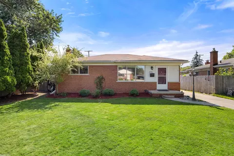 21910 Williams, Saint Clair Shores, MI 48080