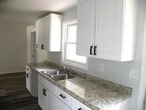 Kitchen - 460 E Oliver, Corunna, MI 48817 photo 2 of 5