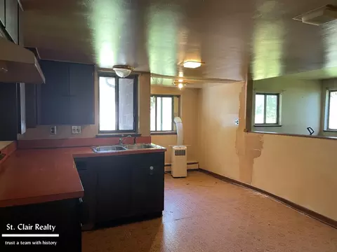 1033 Vine, Saint Clair, MI 48079 photo 4