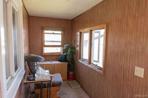 410 S 2nd, Ishpeming, MI 49849 photo 3
