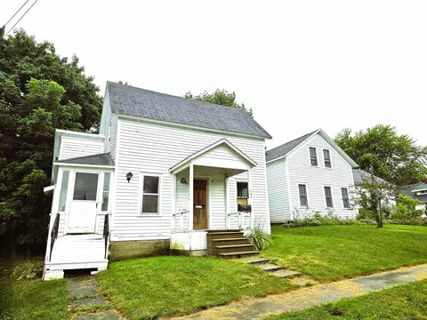 106 Bartlett, Harbor Beach, MI 48441 photo 2