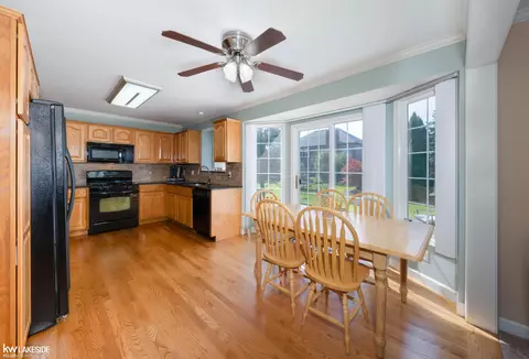 19712 Middle Brk, Macomb, MI 48044 photo 6