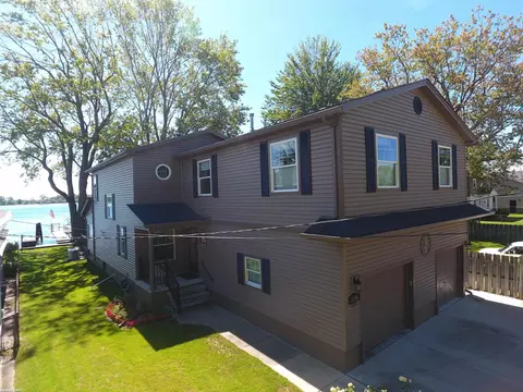 2234 Elm, Algonac, MI 48001