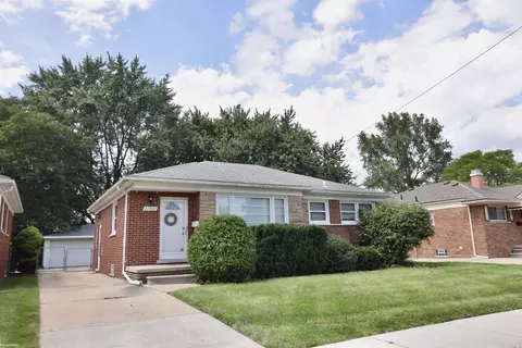 27927 Shock, Saint Clair Shores, MI 48081