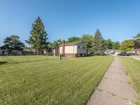 10075 Fairview, Taylor, MI 48180 photo 21