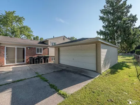 10075 Fairview, Taylor, MI 48180 photo 24