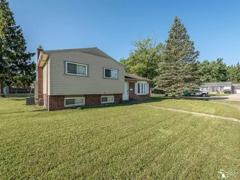 10075 Fairview, Taylor, MI 48180