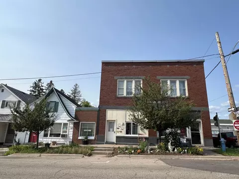 100 W A #104 W A STREET, Iron Mountain, MI 49801