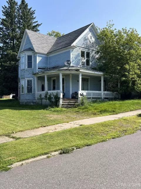 411 Cherry, Iron River, MI 49935