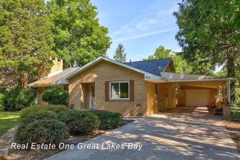 682 W Burnside, Caro, MI 48723