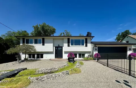34345 Jefferson, Harrison Township, MI 48045