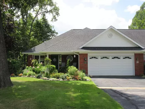 964 Fairway Cv, Tecumseh, MI 49286
