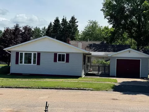129 Wilson, Kingsford, MI 49802