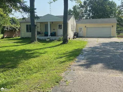 6228 N Linden, Mount Morris, MI 48458