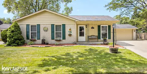 53729 Tyne, New Baltimore, MI 48047