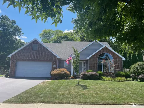 2559 Chapel Crk, Lambertville, MI 48144
