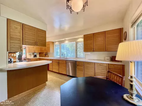 245 Stephens, Grosse Pointe Farms, MI 48236 photo 19