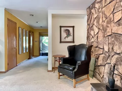 245 Stephens, Grosse Pointe Farms, MI 48236 photo 13