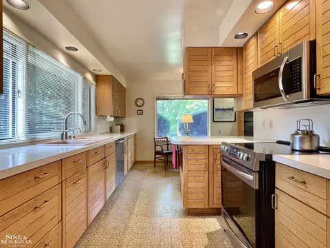 245 Stephens, Grosse Pointe Farms, MI 48236 photo 17