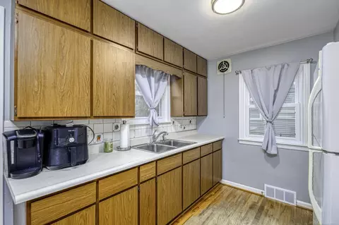 838 N 6th St, Saint Clair, MI 48079 photo 13