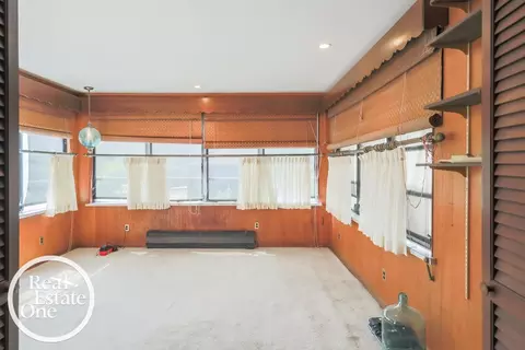 301 Kerby, Grosse Pointe Farms, MI 48236 photo 10