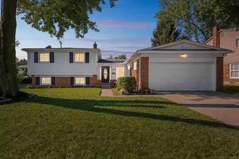 21101 Andover, Southfield, MI 48076