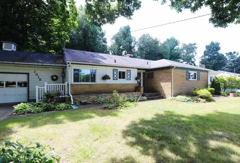 1518 Coutant, Flushing, MI 48433 photo 2