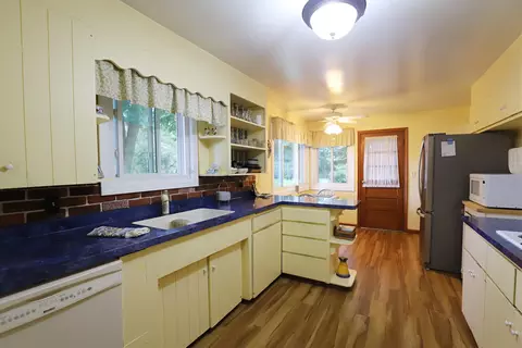 1518 Coutant, Flushing, MI 48433 photo 9