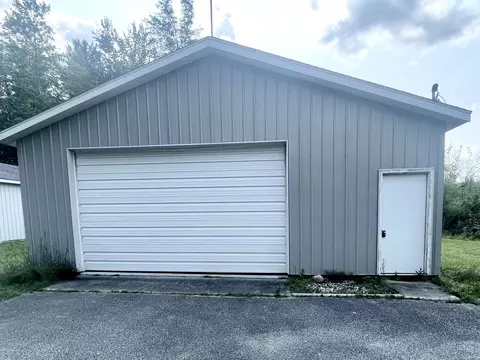 3251 Pinehurst, Gladwin, MI 48624 photo 8