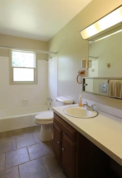 6484 Laura, Flint, MI 48507 photo 21
