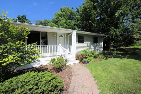 6484 Laura, Flint, MI 48507 photo 2