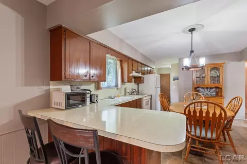 3170 Marvin, Adrian, MI 49221 photo 8