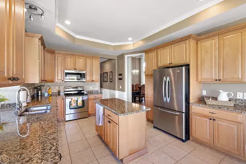 Kitchen - 51163 Hook, Macomb, MI 48042 photo 3 of 6