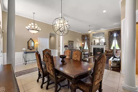 Dining - 51163 Hook, Macomb, MI 48042 photo 1 of 4