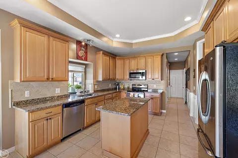 Kitchen - 51163 Hook, Macomb, MI 48042 photo 1 of 6