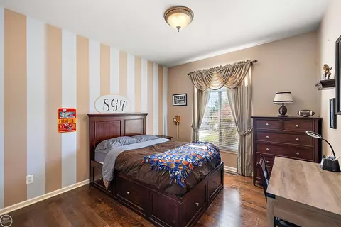 Bedroom - 51163 Hook, Macomb, MI 48042 photo 4 of 5
