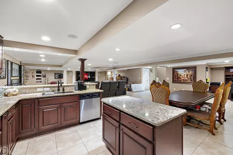 Kitchen - 51163 Hook, Macomb, MI 48042 photo 6 of 6