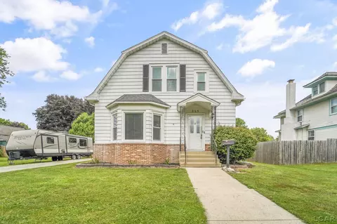 205 White, Blissfield, MI 49228