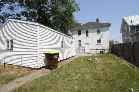Exterior - 942 E Fourth, Monroe, MI 48161 photo 8 of 9