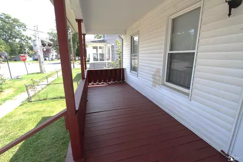 Exterior - 942 E Fourth, Monroe, MI 48161 photo 3 of 9