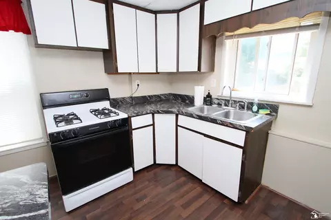 Kitchen - 942 E Fourth, Monroe, MI 48161 photo 3 of 3