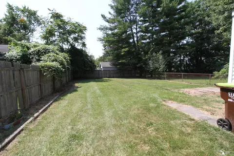 Exterior - 942 E Fourth, Monroe, MI 48161 photo 6 of 9