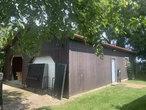 7124 Bricker, Avoca, MI 48006 photo 3