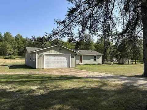 10339 Forest Way, Roscommon, MI 48653 photo 2