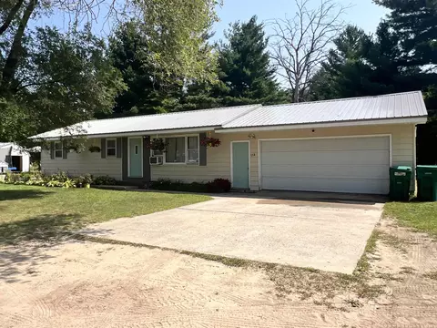 154 Oak Grv, Harrison, MI 48625 photo 2