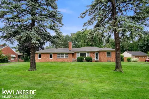 26865 Ross, Redford, MI 48239