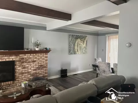 18101 Sprue, Brownstown, MI 48193 photo 15