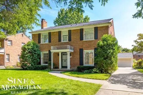862 Lakeland, Grosse Pointe, MI 48230